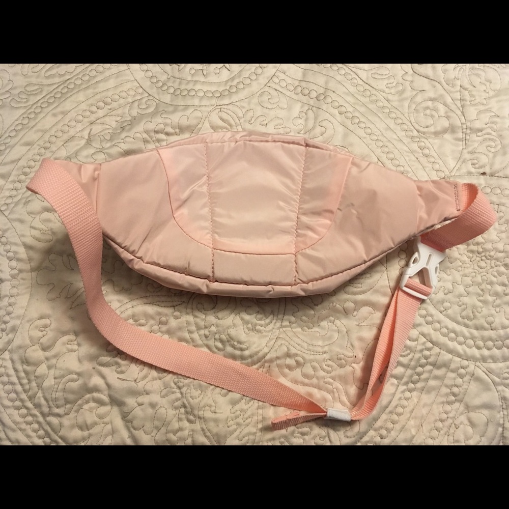 Brand new never worn pink Adidas fanny pack - Picture 3 of 3